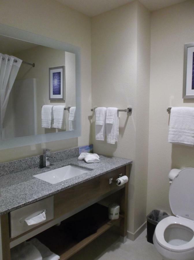 Days Inn & Suites By Wyndham Belmont Kültér fotó